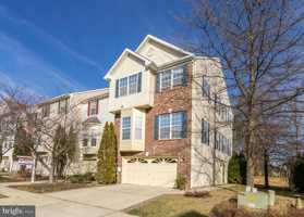 featured image of 2715 Summers Ridge Dr