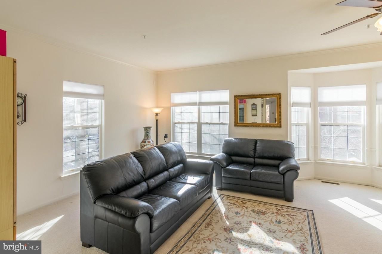 2715 Summers Ridge Dr - Photo 4 of 17