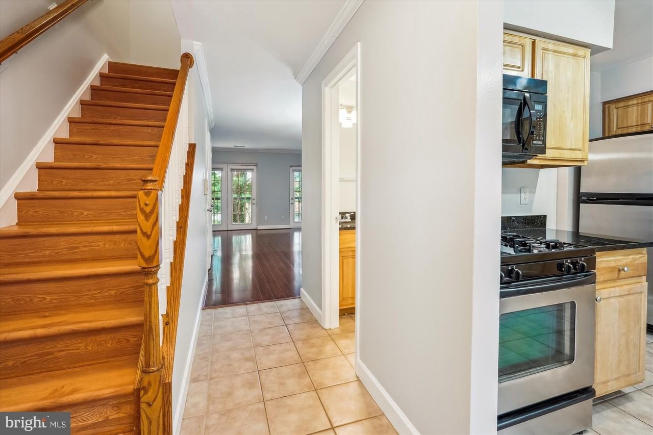 3810 Chesterwood Dr #3810 - Photo 2 of 26