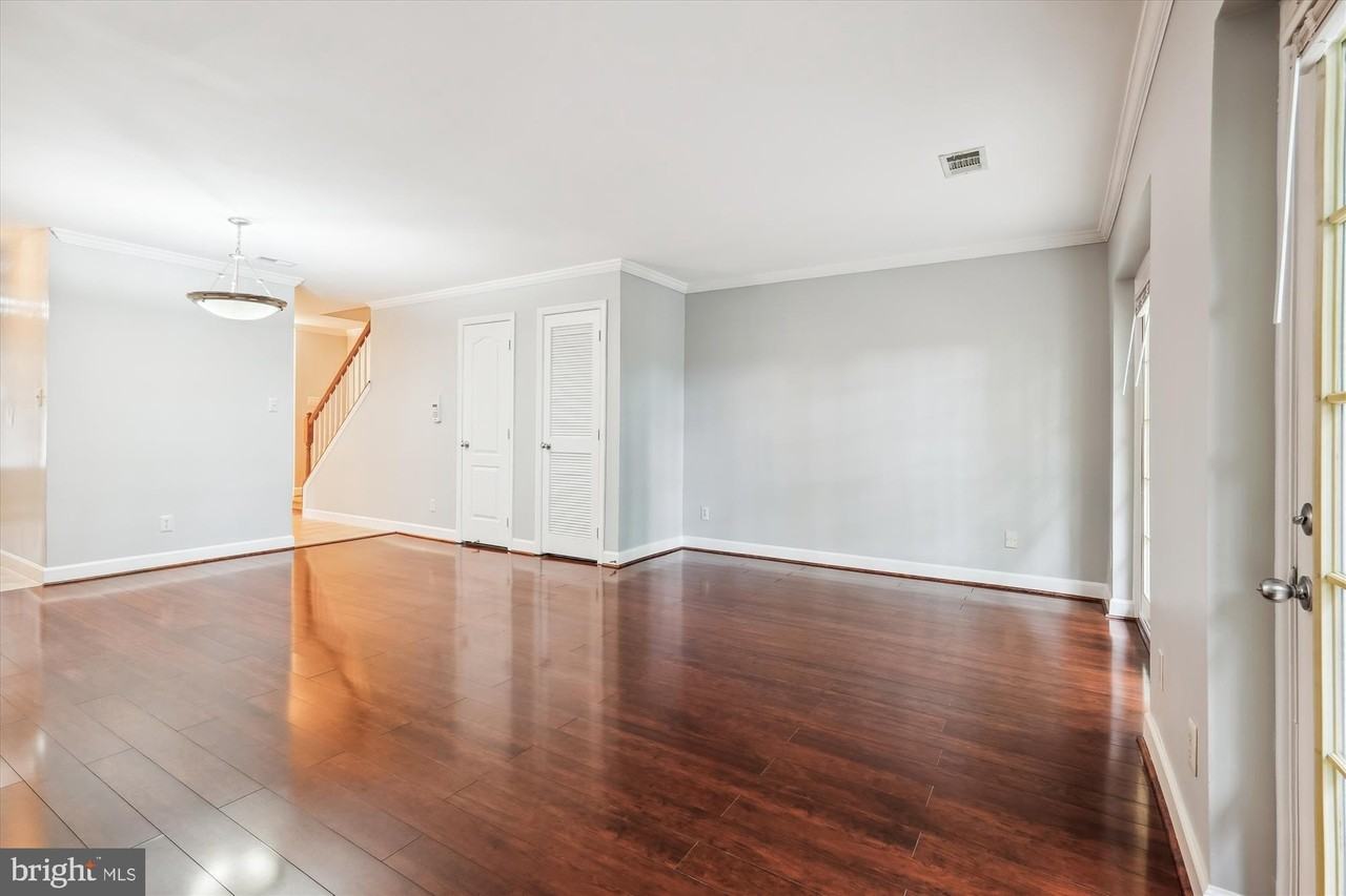 3810 Chesterwood Dr #3810 - Photo 4 of 26