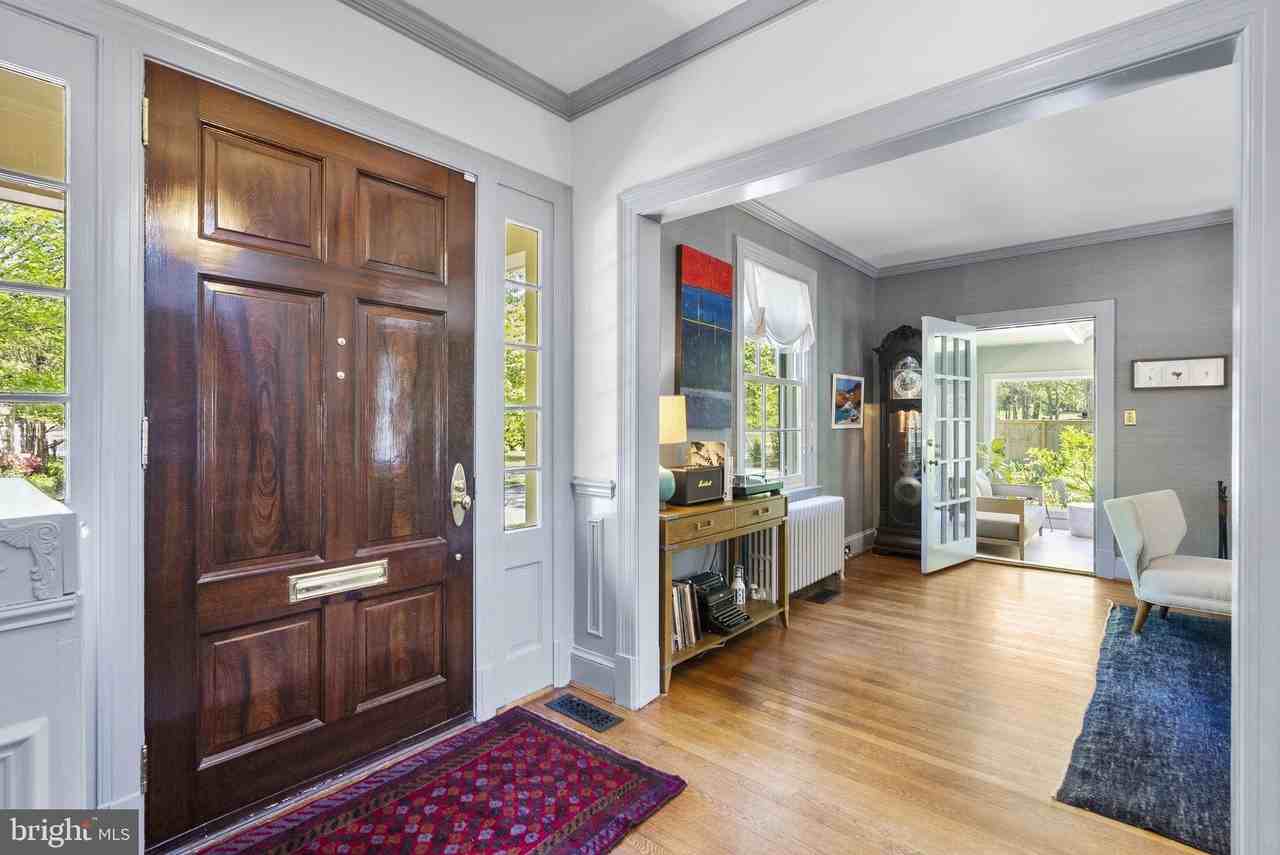 3908 Oliver St - Photo 6 of 50