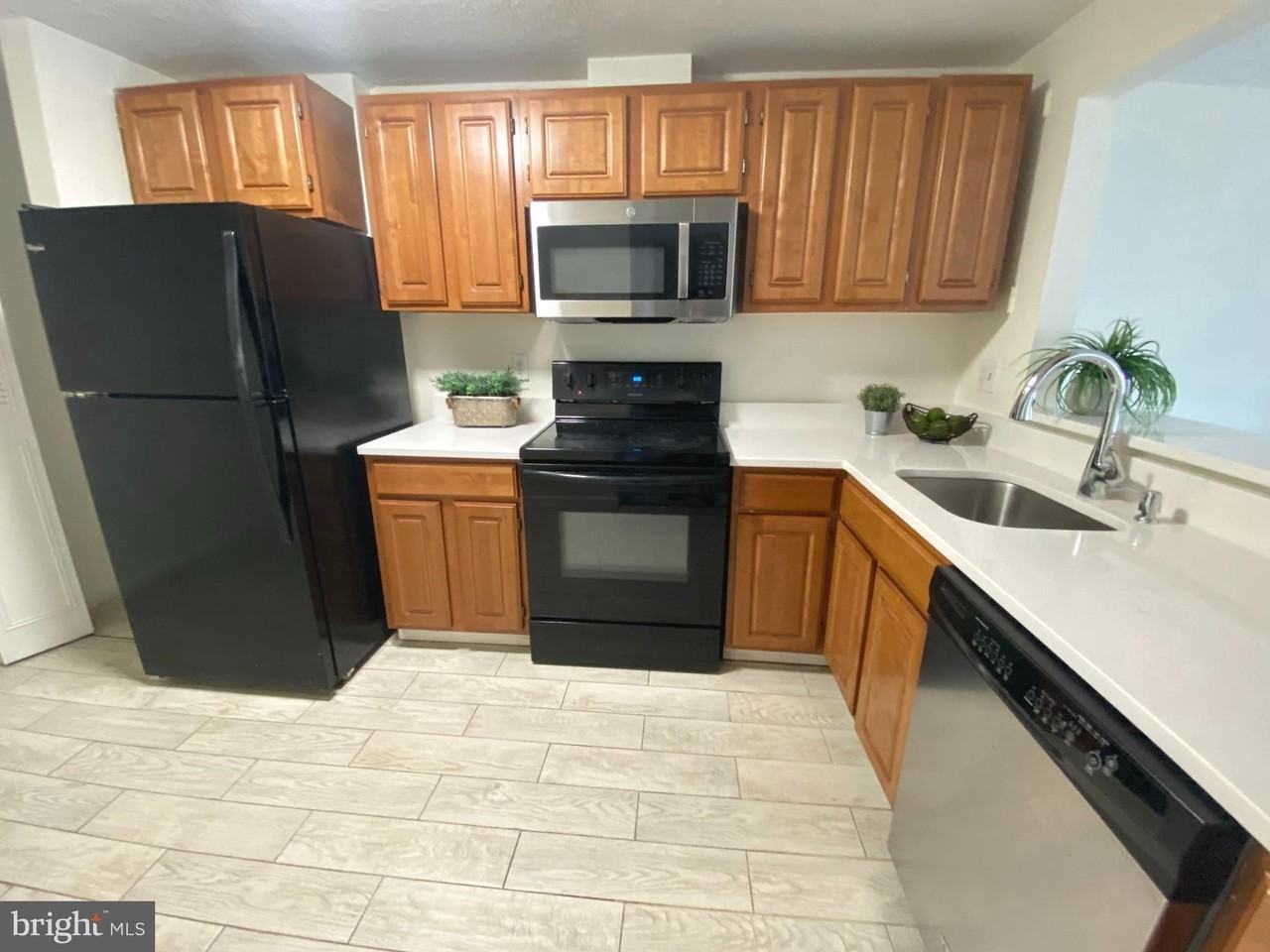 13433 Whitechurch Cir - Photo 2 of 14