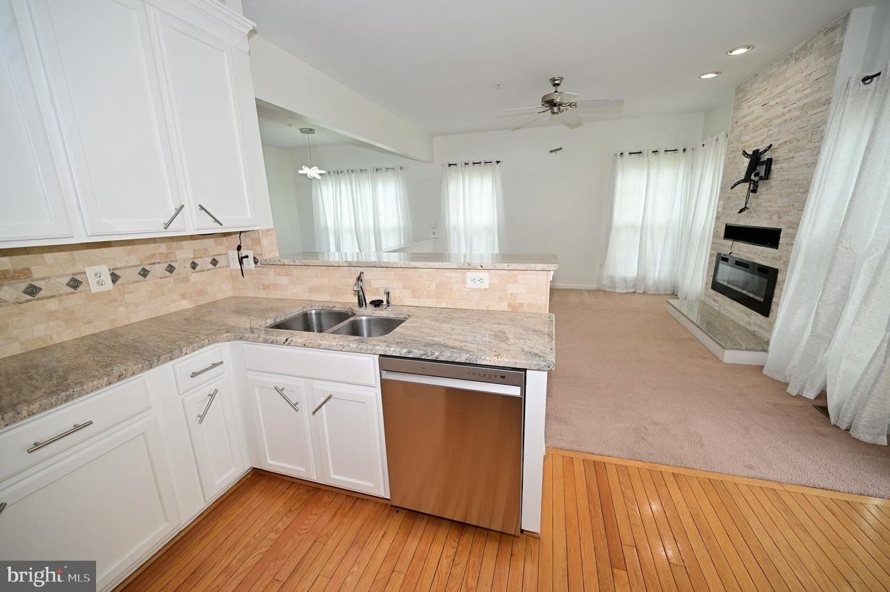 9100 Goldfield Pl - Photo 7 of 50