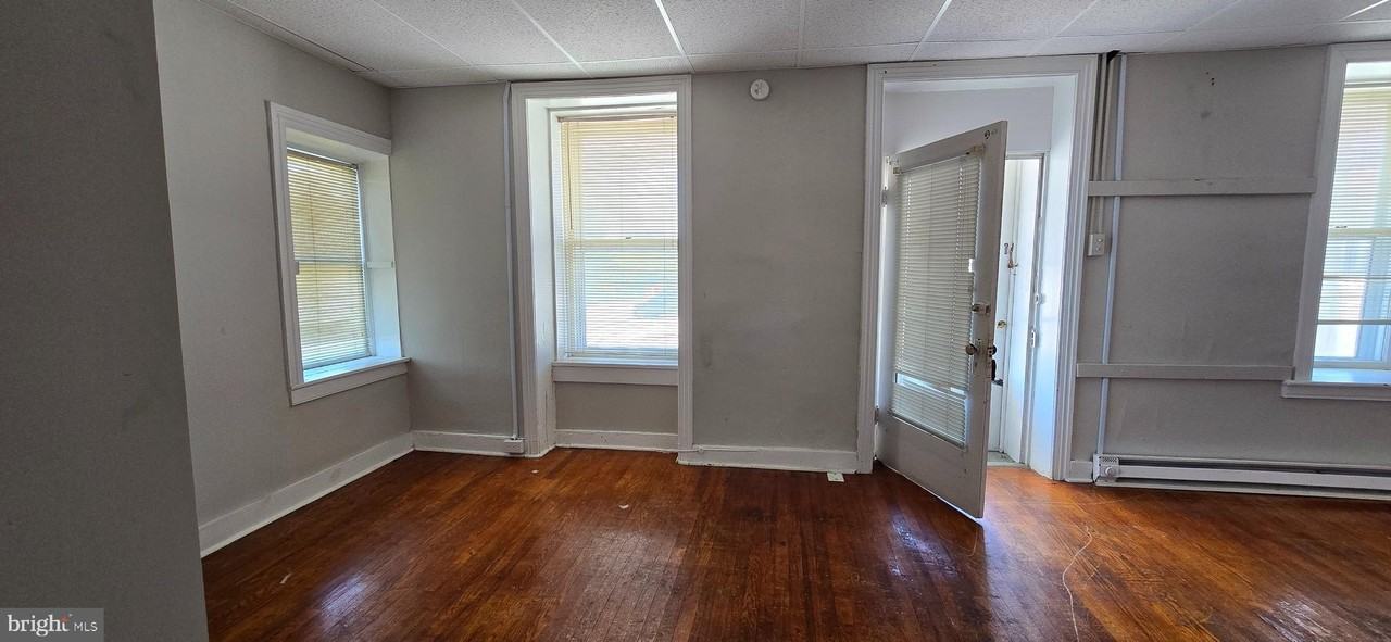 29 N Main St #A - Photo 5 of 12