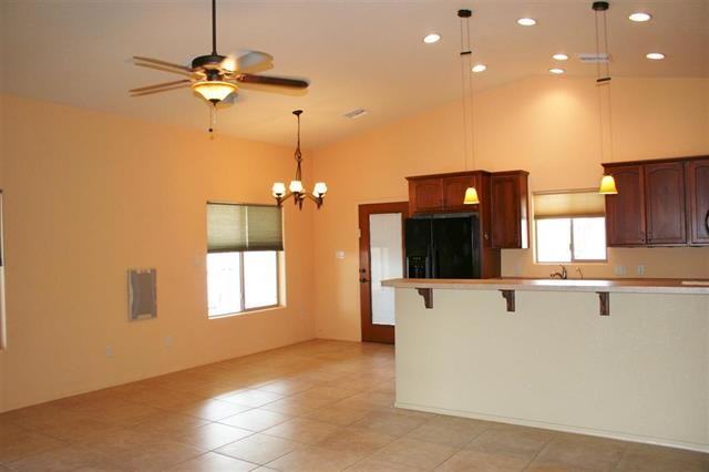 10199 South Fall Avenue - Photo 3 of 13