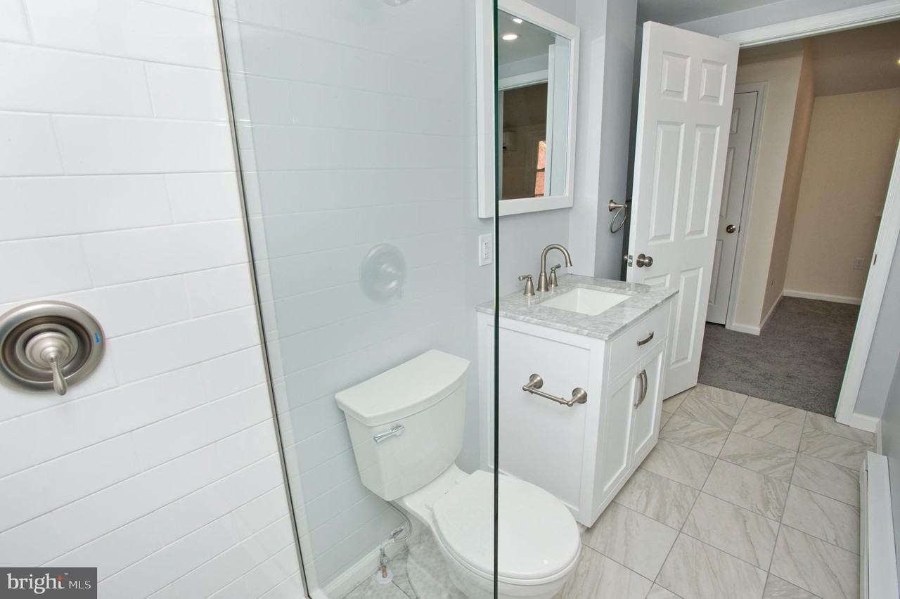 2530 Chestnut Ave 2nd Fl - Photo 5 of 20