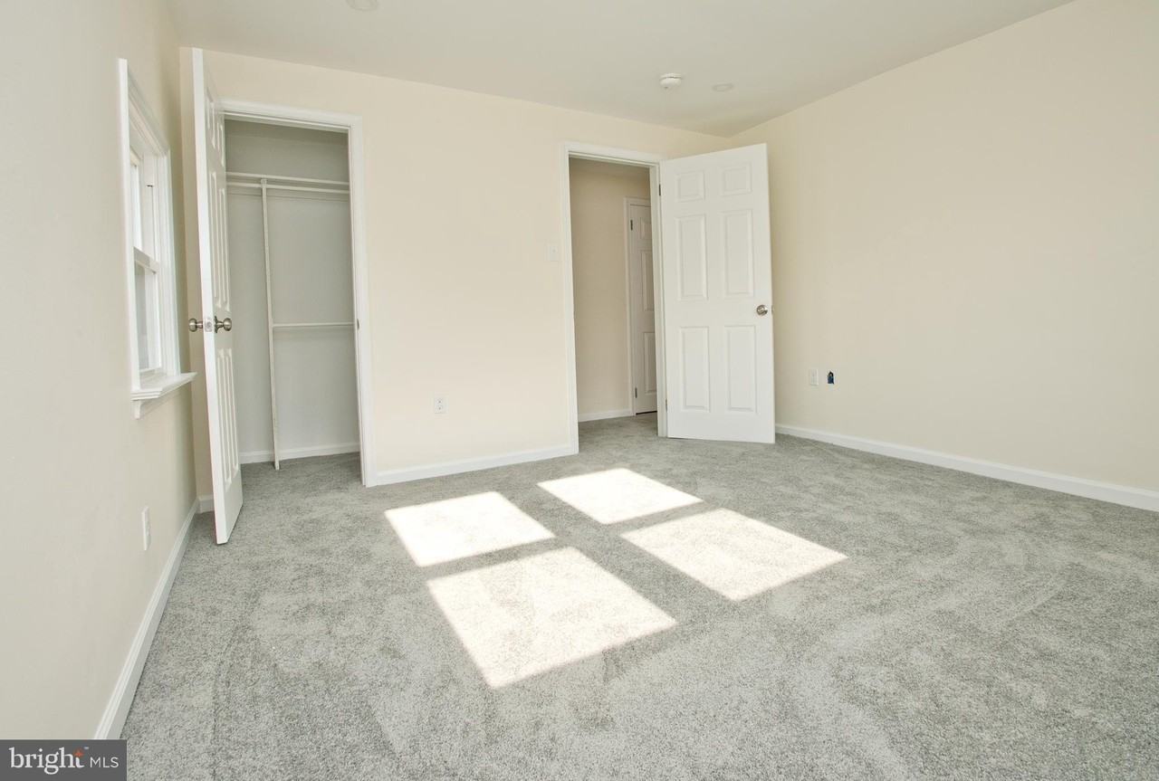2530 Chestnut Ave 2nd Fl - Photo 6 of 20