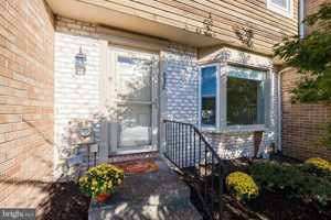 featured image of 3930 Gatehouse Ln