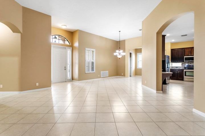 3366 Harness Circle - Photo 6 of 9
