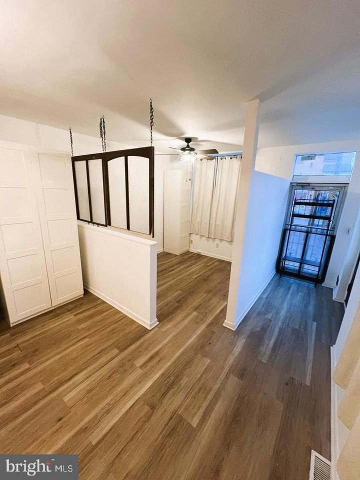 1453 N 4th St #A - Photo 4 of 20