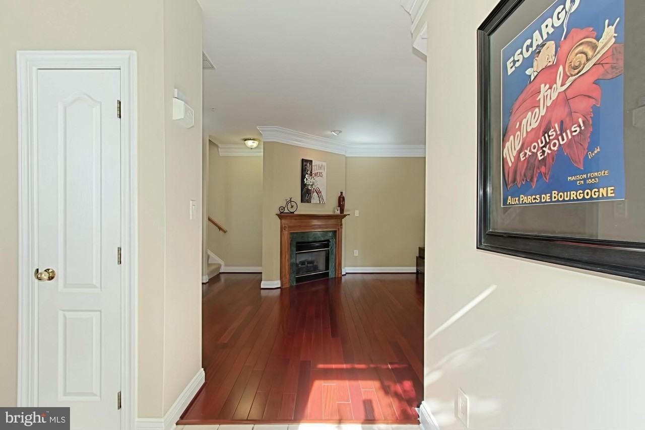 5060 Kilburn St - Photo 6 of 45