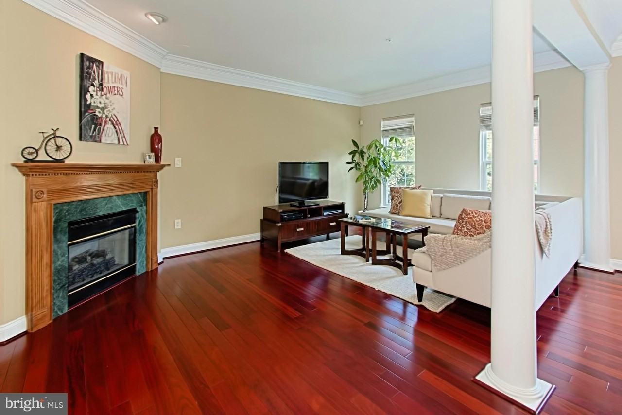 5060 Kilburn St - Photo 7 of 45