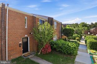 264 Stevenson Sq - Photo 1 of 1