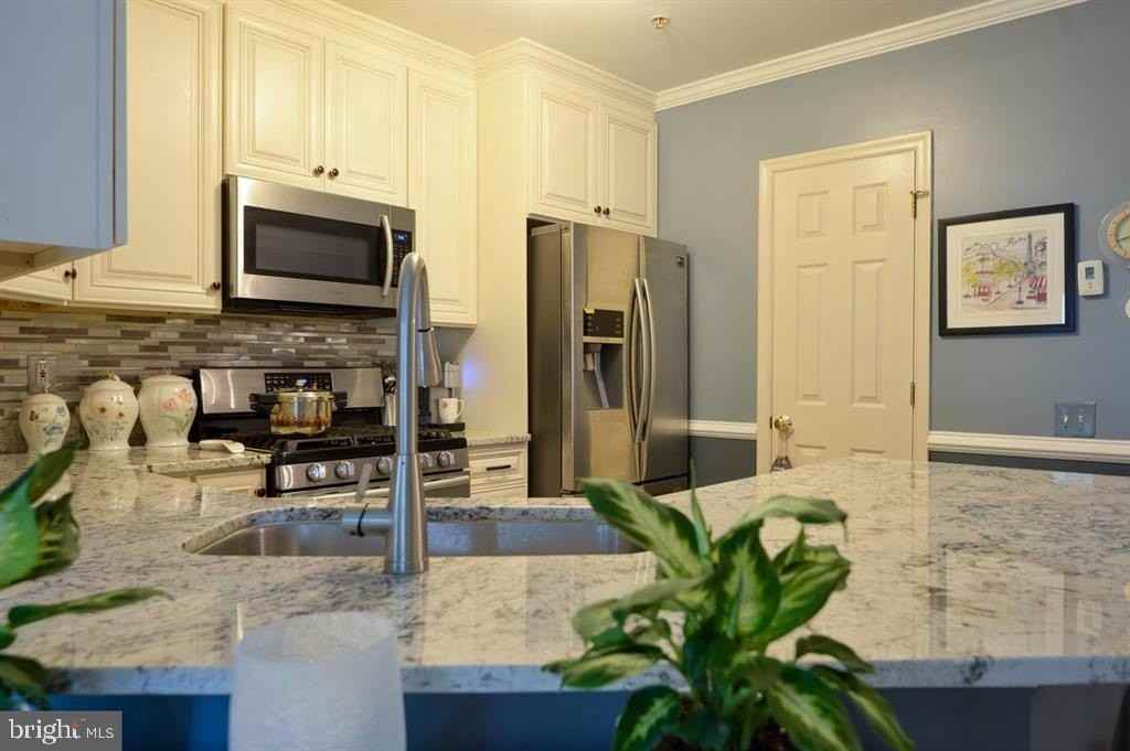 12619 Fair Crest Ct #110 - Photo 6 of 30