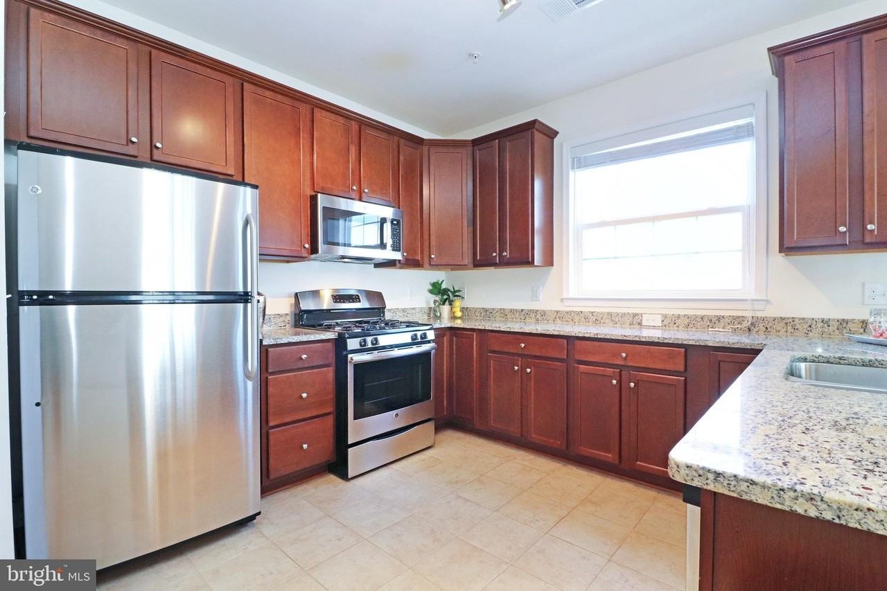 24620 Byrne Meadow Sq #300 - Photo 3 of 28