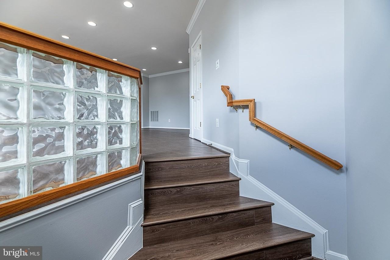 24635 Kings Canyon Sq - Photo 7 of 50