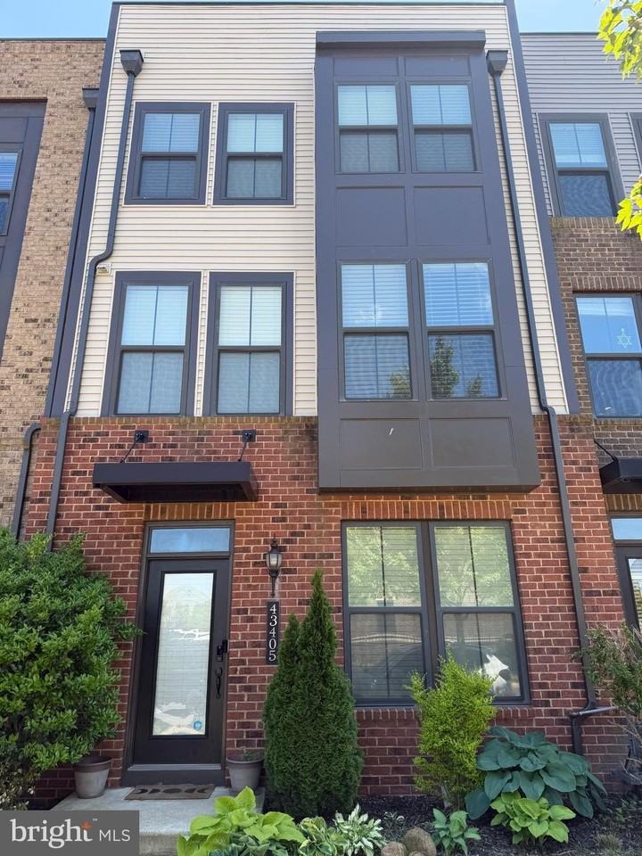 43405 Southland St - Photo 2 of 50
