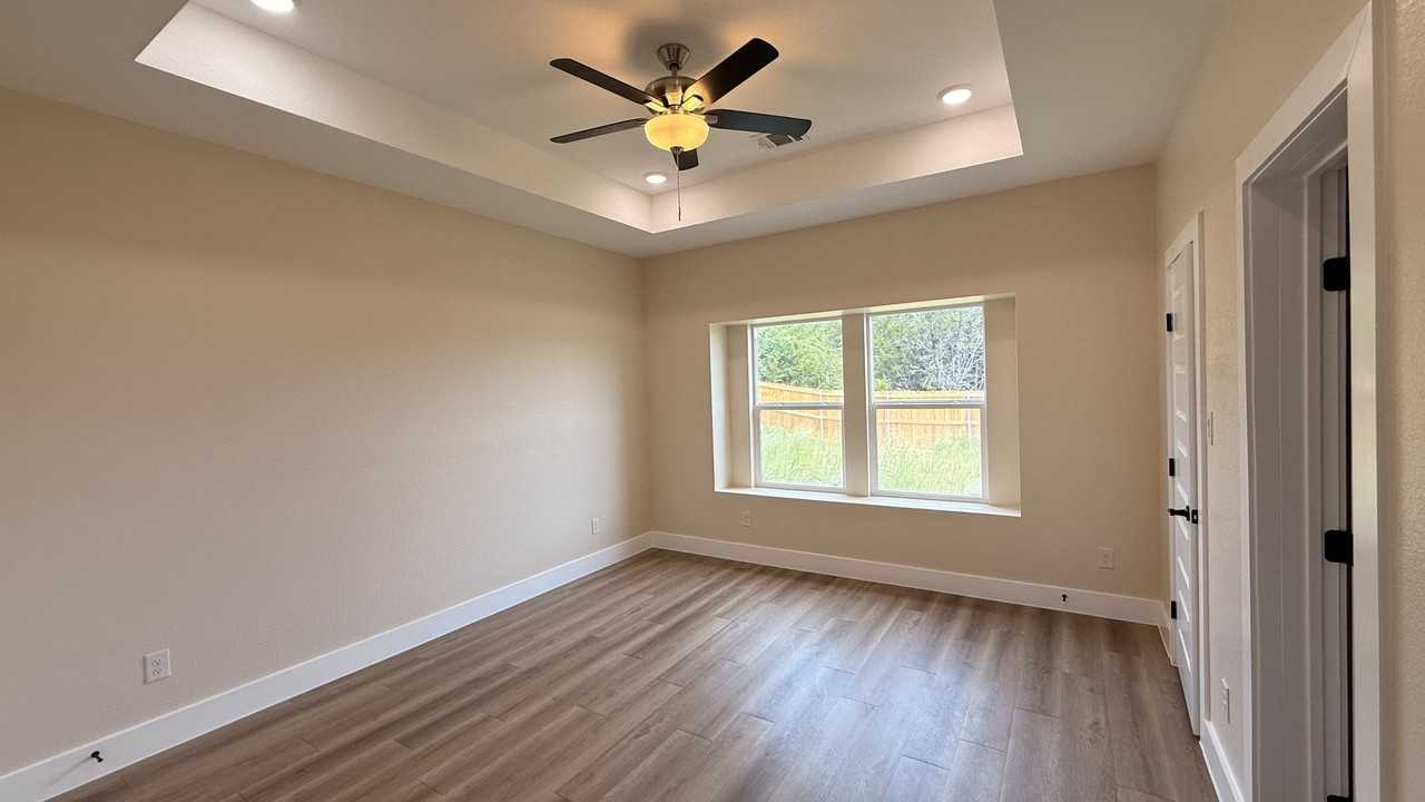 2619 Creekview Dr #1 - Photo 2 of 11