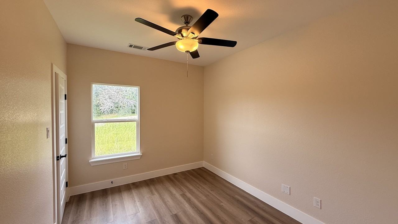 2619 Creekview Dr #1 - Photo 6 of 11