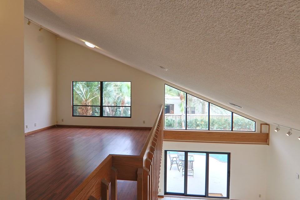 620 Hastings Street - Photo 5 of 9