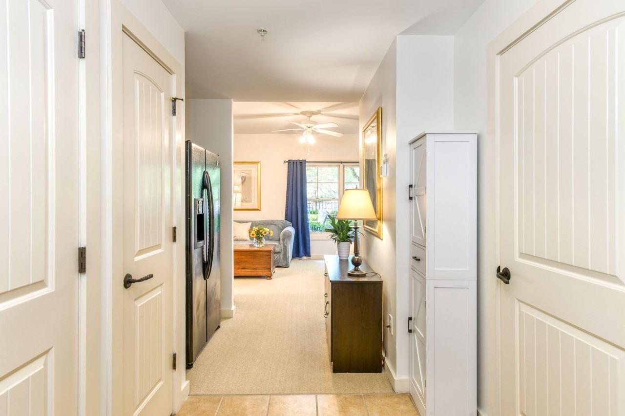 945 Registry Blvd - Photo 2 of 31