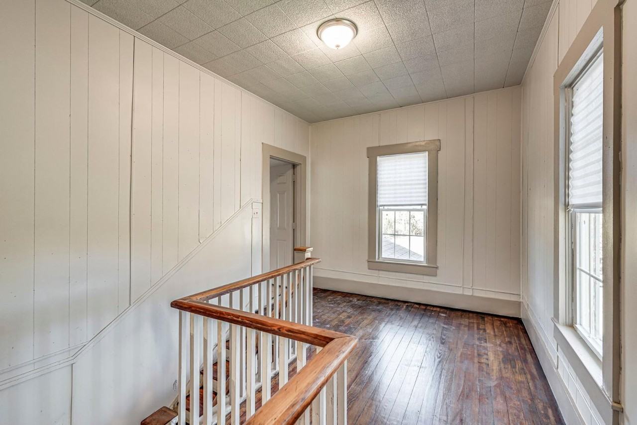 1221 W 2nd Avenue - Photo 4 of 6