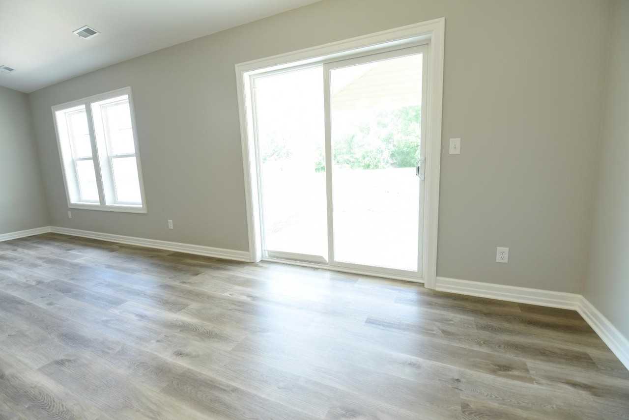 Meadowlark House - Photo 2 of 10