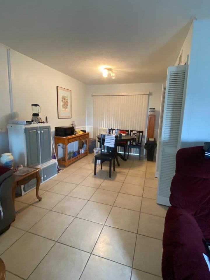 4403 Lakeside Dr - Photo 2 of 8