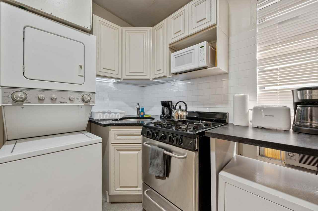 478 9th Ave #1323910P - Photo 4 of 14