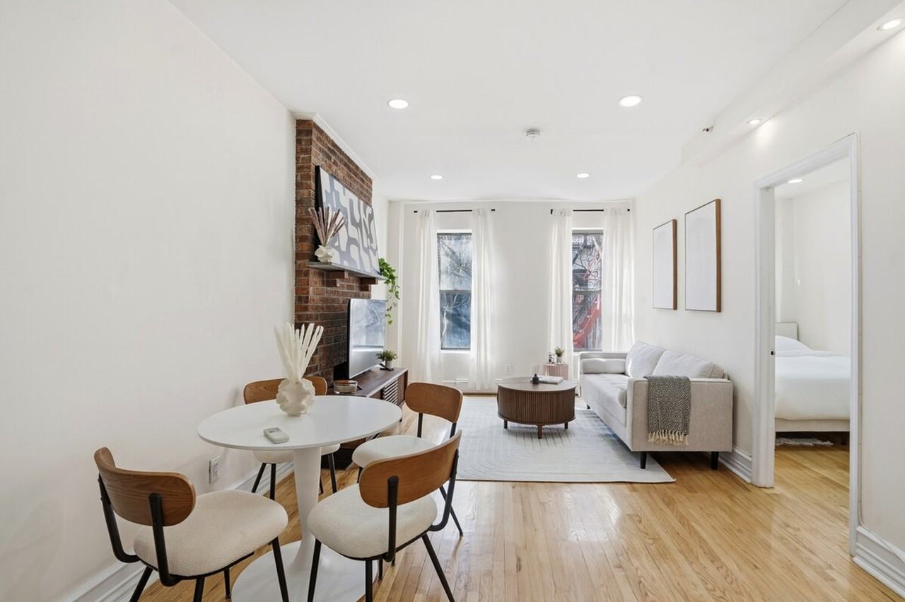 1569 Lexington Ave #1473157P - Photo 3 of 18