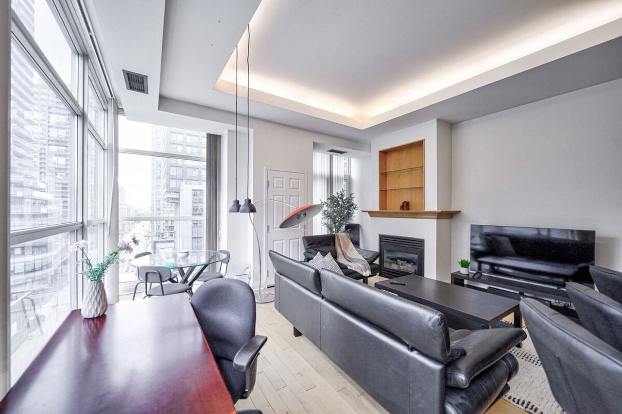 8 Wellesley St E #1513104P - Photo 6 of 25