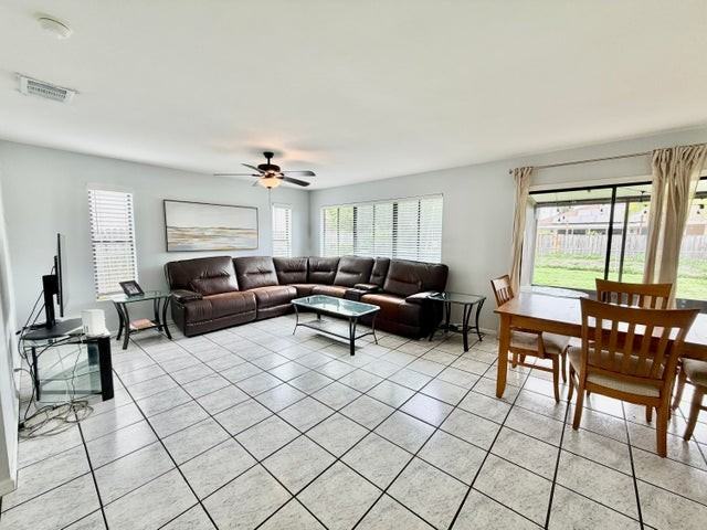 6048 Garrett Street - Photo 4 of 8