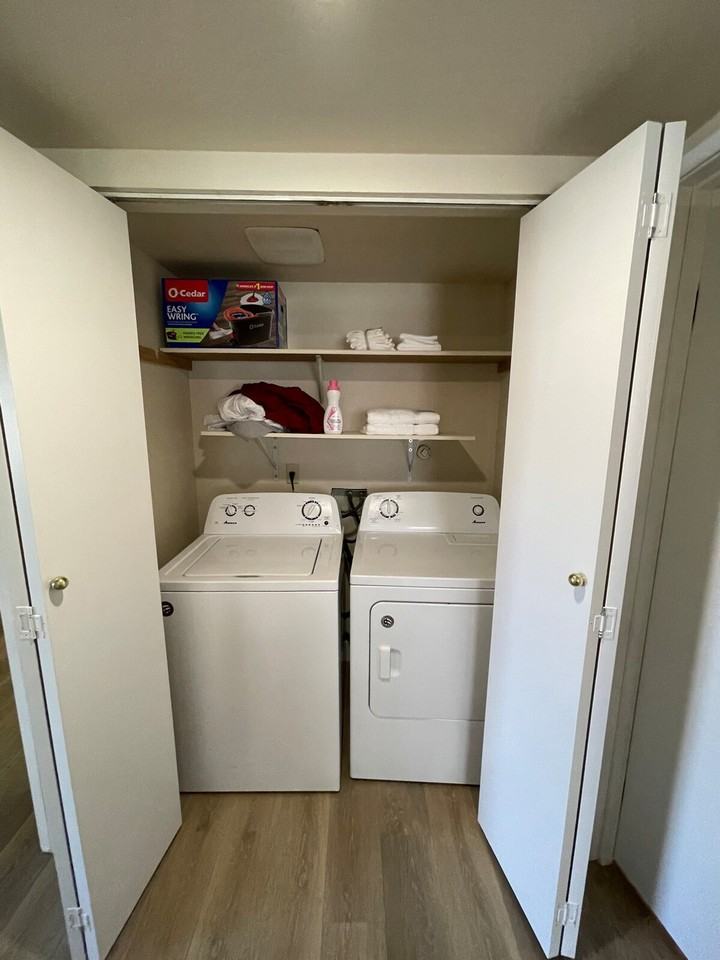 604 N Columbia Center Blvd #1505665P - Photo 2 of 24