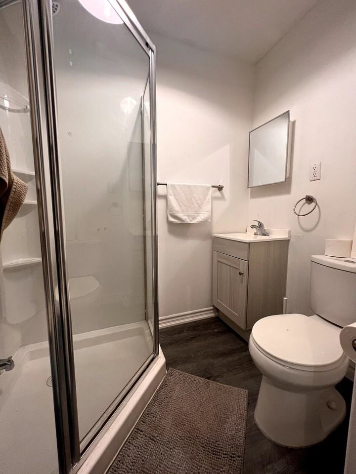 191A Parliament St #1513105P - Photo 5 of 6