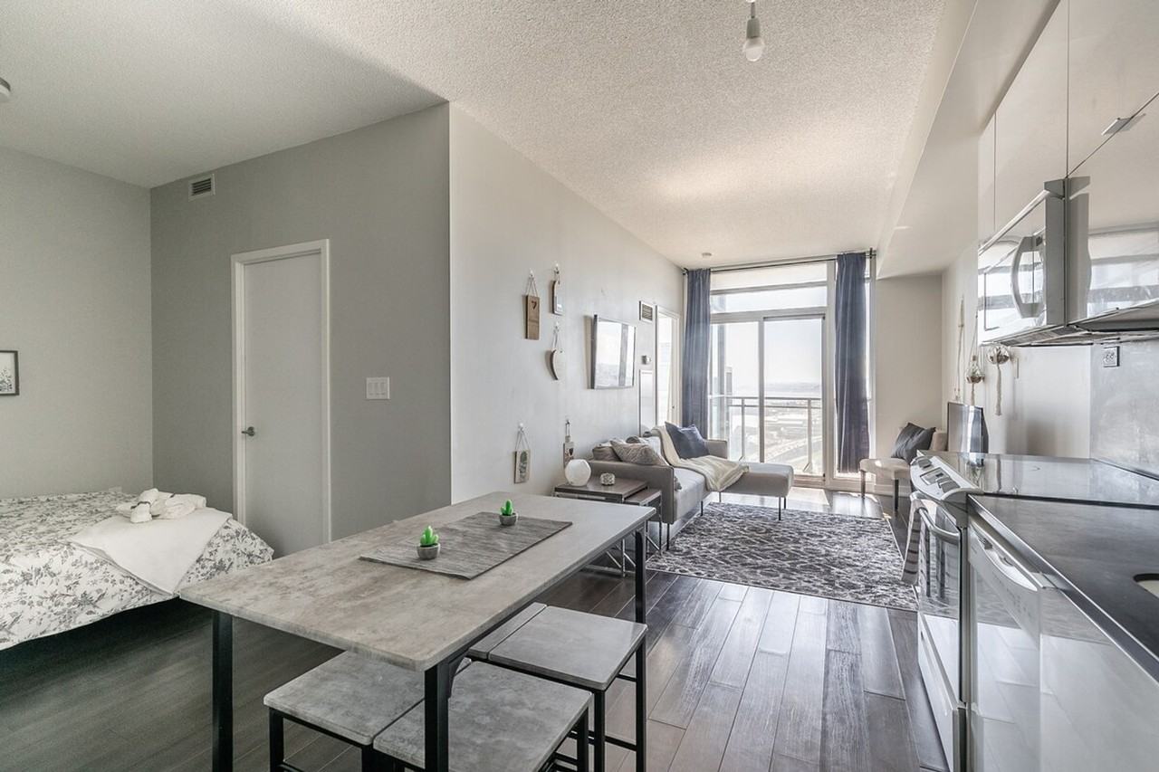68 Fort York Blvd #1513094P - Photo 4 of 31