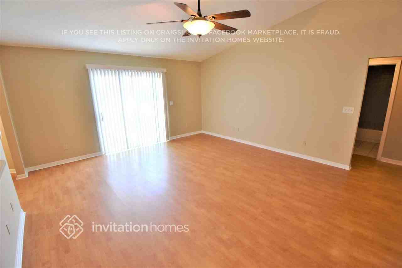 769 Viscaya Blvd - Photo 2 of 11