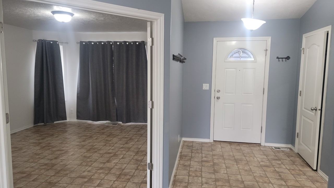 2589 W Whitelaw Dr #1 - Photo 4 of 26
