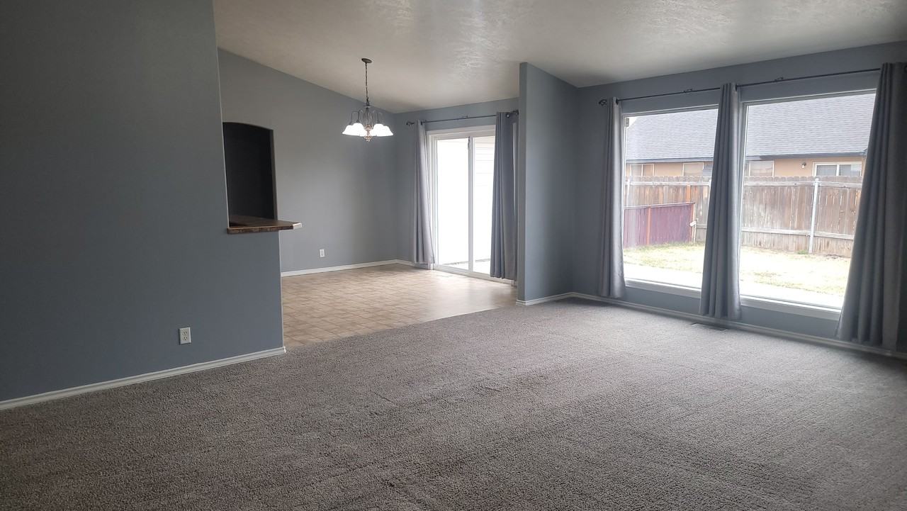 2589 W Whitelaw Dr #1 - Photo 6 of 26