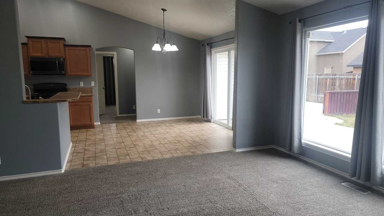 2589 W Whitelaw Dr #1 - Photo 7 of 26