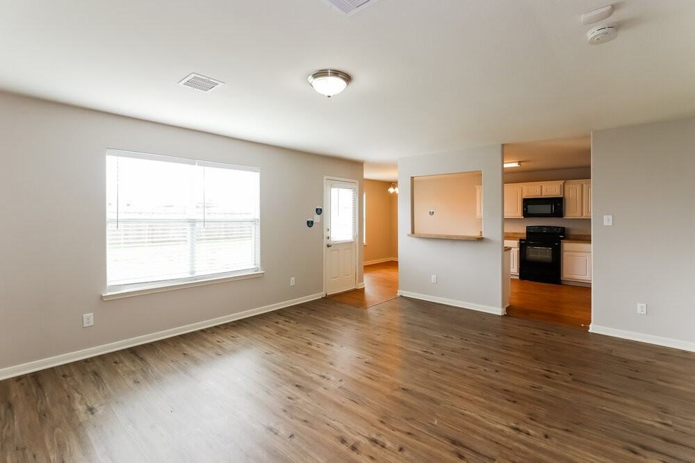 4607 Wheatstone Ct - Photo 5 of 17