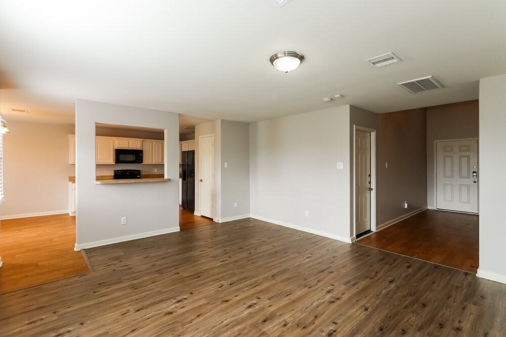 4607 Wheatstone Ct - Photo 6 of 17