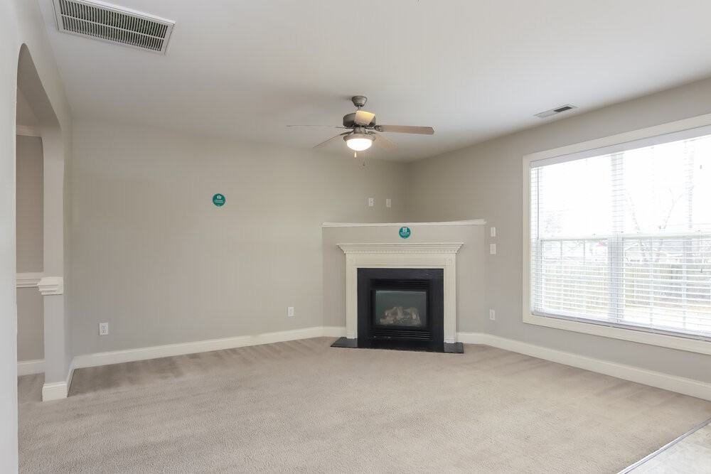 120 Braxman Ln - Photo 4 of 17