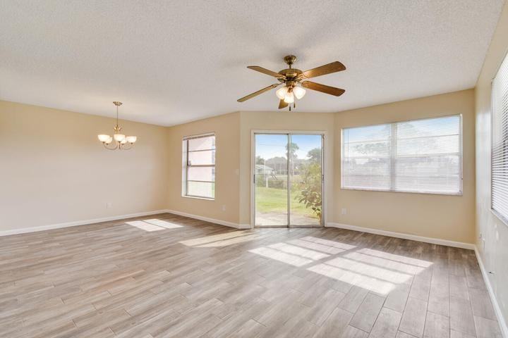 1475 Lake Mango Way - Photo 6 of 8