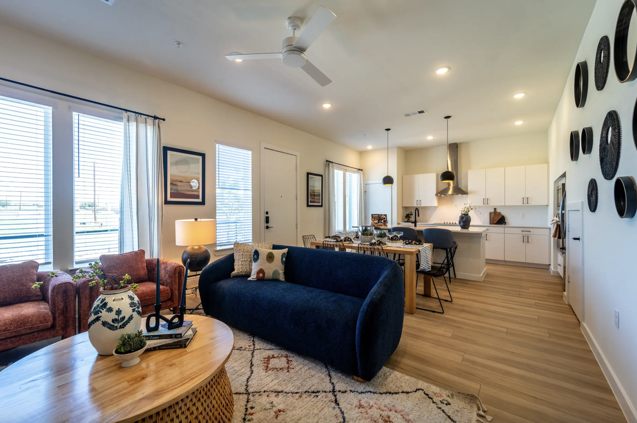 51 Limmer Loop