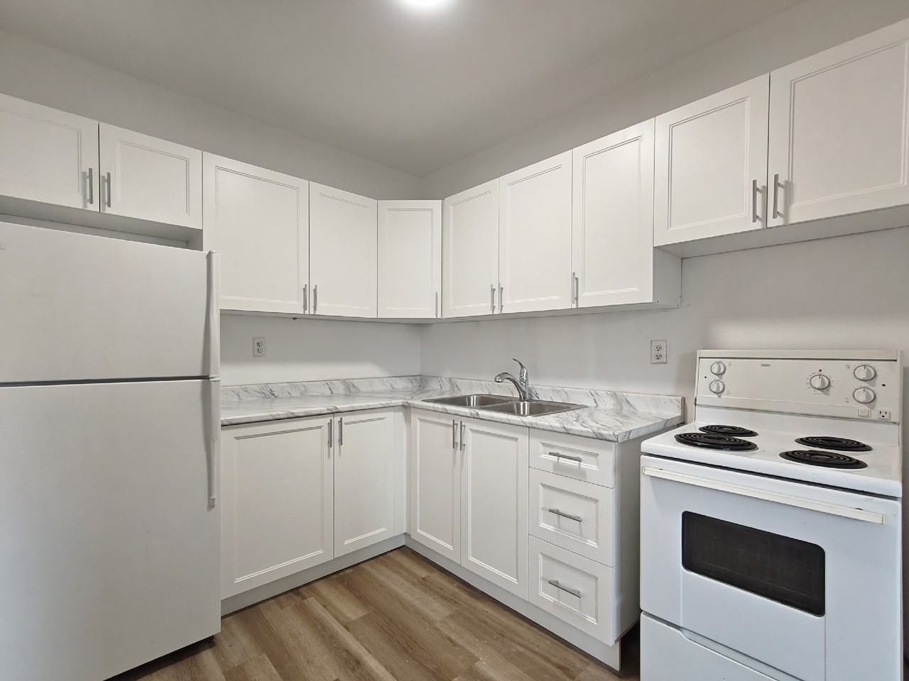 98 Holgate Street #306 - Photo 6 of 14
