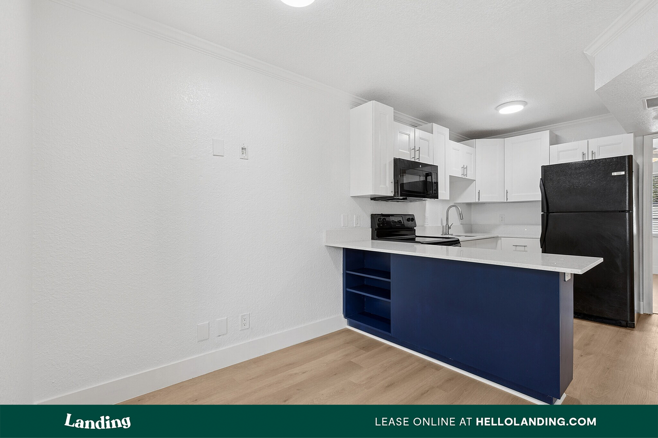 6822  S Shamrock Rd - Photo 3 of 50