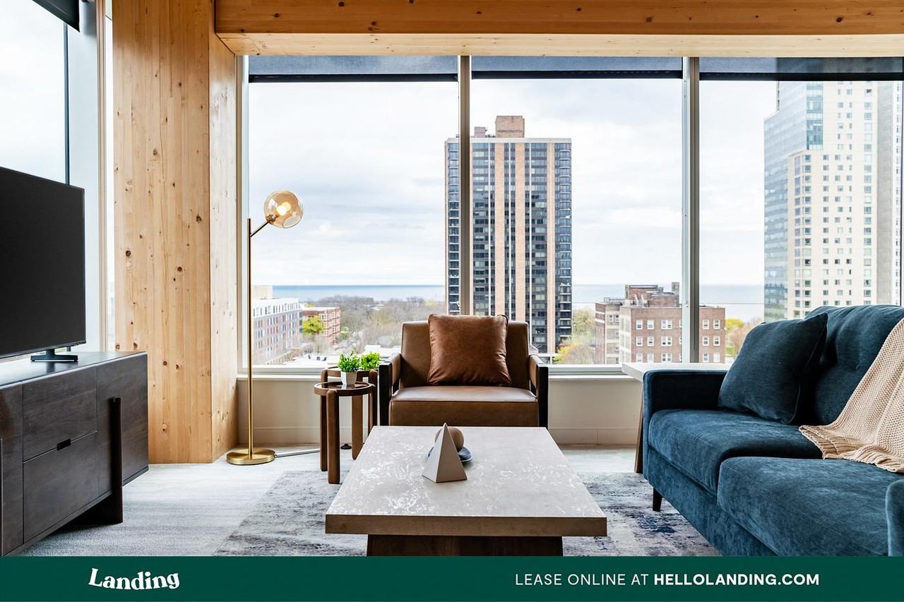 700 E Kilbourn Avenue - Photo 3 of 50