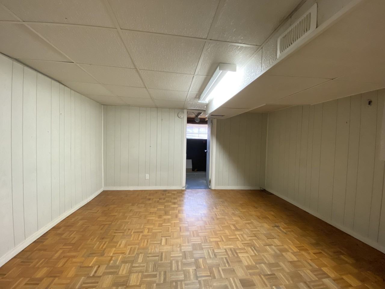117 Earlscourt Avenue #B - Photo 2 of 6