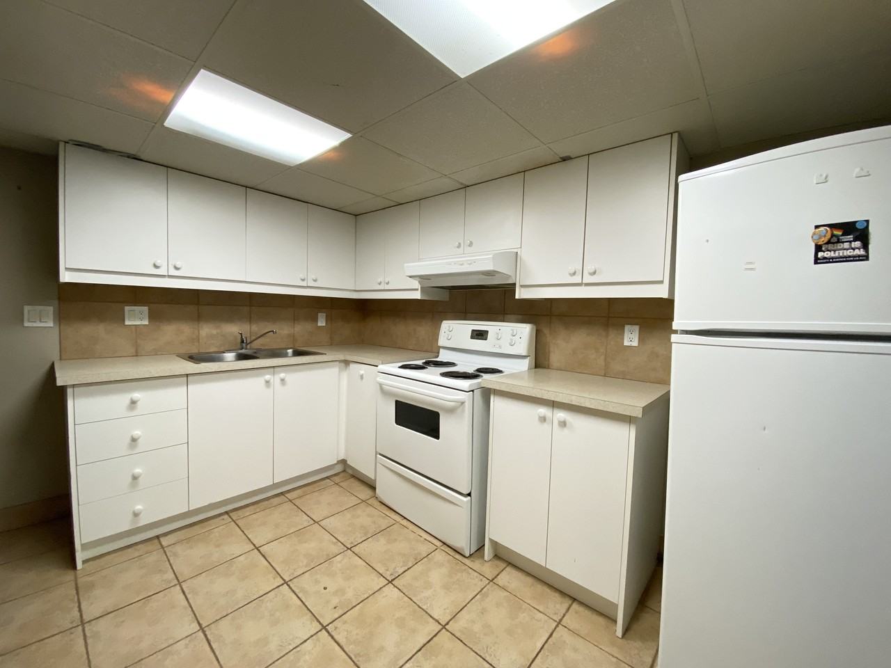 117 Earlscourt Avenue #B - Photo 5 of 6