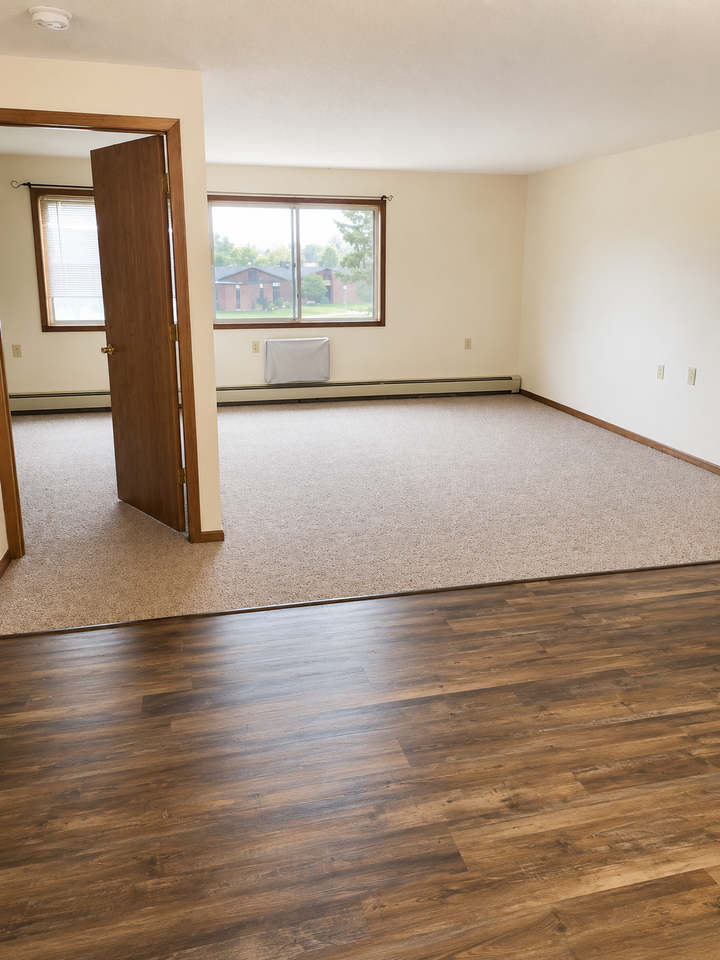 Goldenwood - Photo 7 of 16